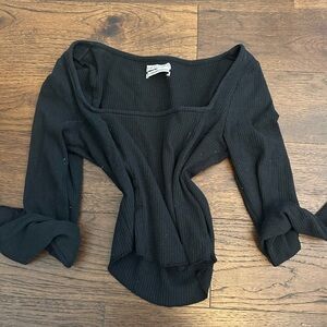 Black long sleeve crop top